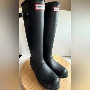 Hunter Women's Classic Black Rain Boots